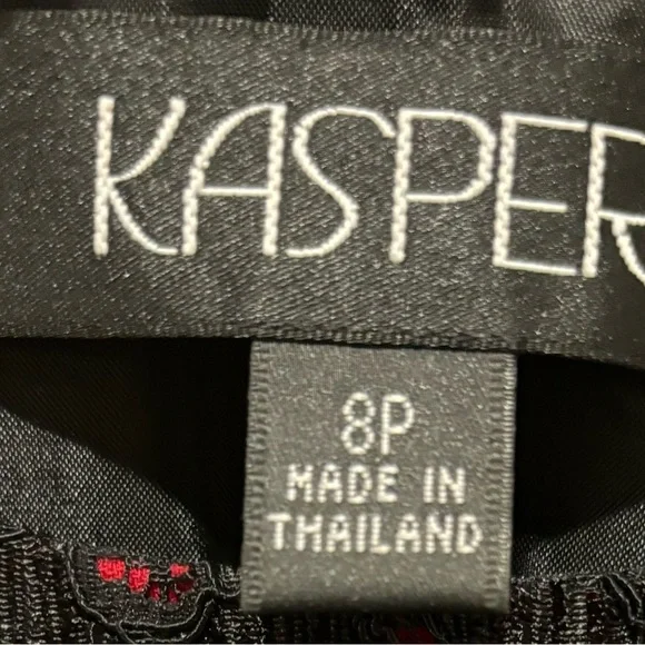 Kasper Women’s Dressy Black Lace Over Red Fitted Side Zip Sleeveless Top - Picture 4 of 5